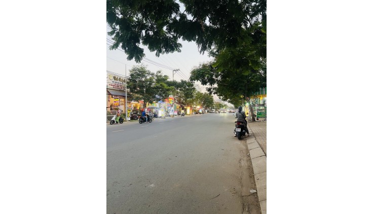 HL73.1 BÁN GẤP NHÀ HẺM XE TẢI RỘNG THÊNH THANG THÔNG TỨ HƯỚNG HƯƠNG LỘ 2 (73m2, 2 tầng) chỉ 5.x Tỷ TL